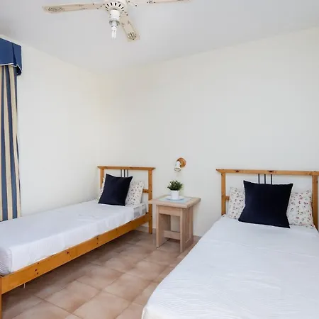 Апартаменты Home2book Charming Castle Harbour Cristianos Лос Кристианос