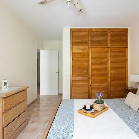 Home2book Charming Castle Harbour Cristianos * Лос Кристианос