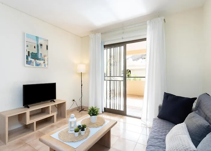 Home2book Charming Castle Harbour Cristianos Apartmán *